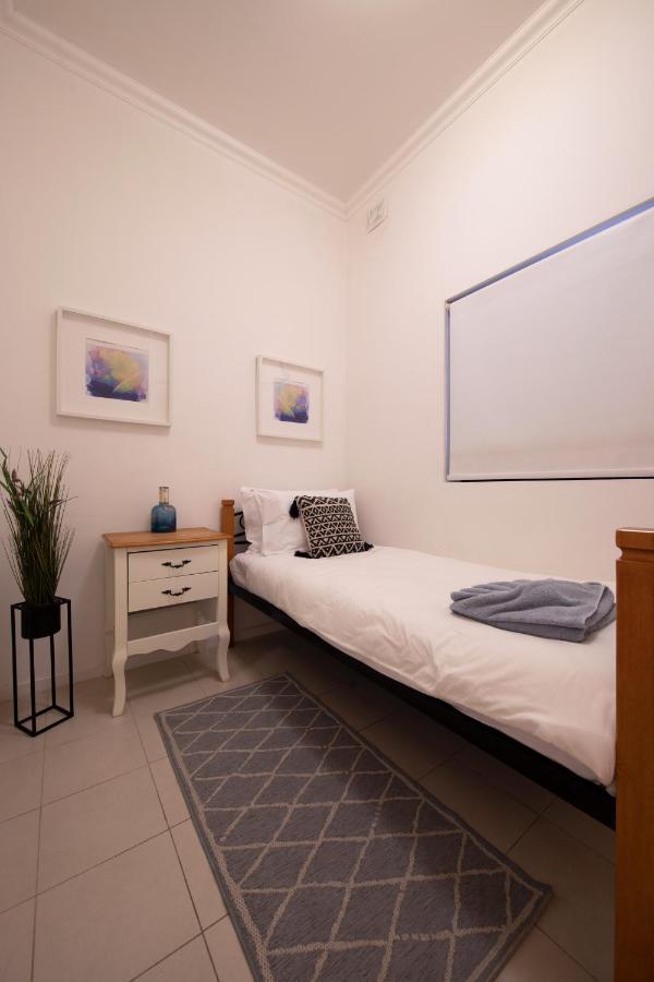 Apartment Cozy 3bedrooms Steps From Seafront Asco1-1 *